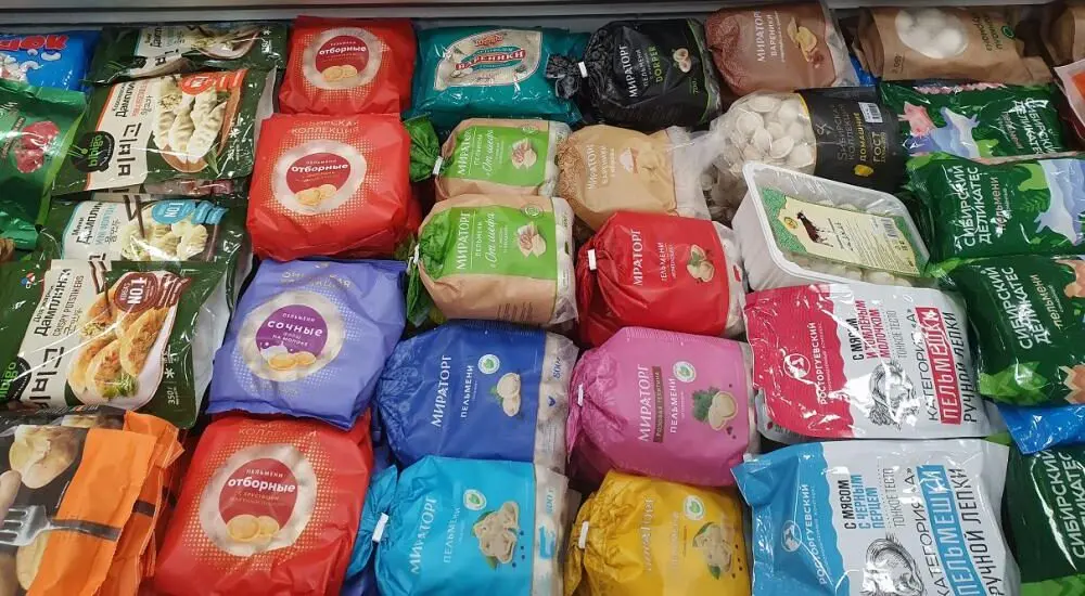 В торговых сетях Петербурга массово проверили пельмени: результат не порадовал