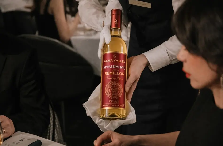 Винодельня Alma Valley представила вино «Семильон Аппассименто»