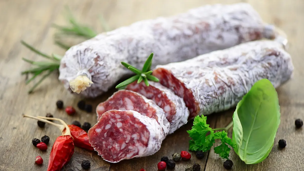 Колбасное изделие из термически обработанных ингредиентов